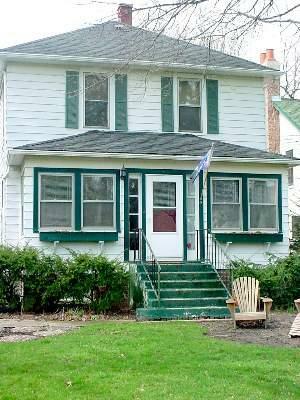 Property Photo: 1288 Edgewood Road 2 IL 60045