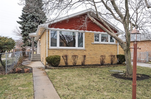 Property Photo:  3923 Hull Street  IL 60076 