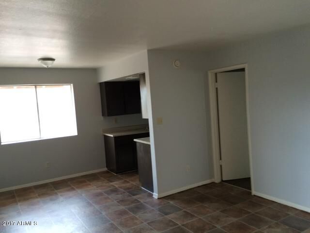 Property Photo: 2330 W Lone Cactus Drive 205 AZ 85027