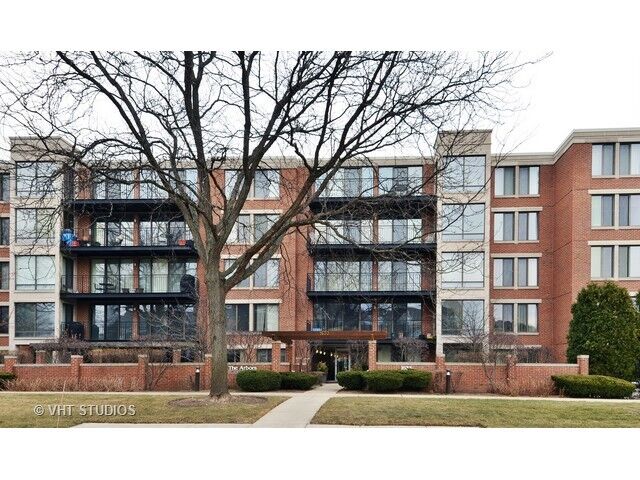 Property Photo: 1633 2nd Street 505 IL 60035