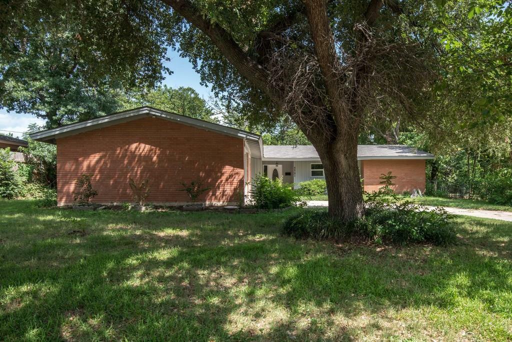 Property Photo:  5721 Walla Avenue  TX 76133 