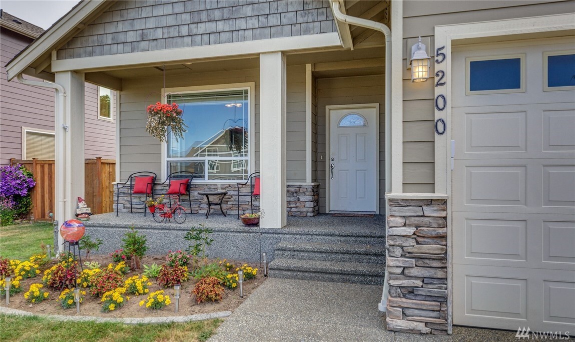 Property Photo: 5200 Sparrow Ct WA 98248