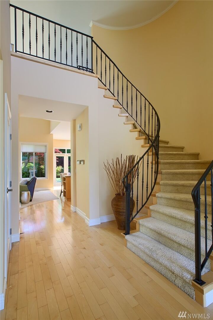 Property Photo:  6302 167th Ave SE  WA 98006 