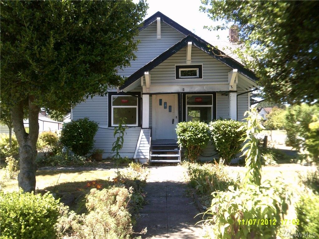 Property Photo: 831 J St WA 98531