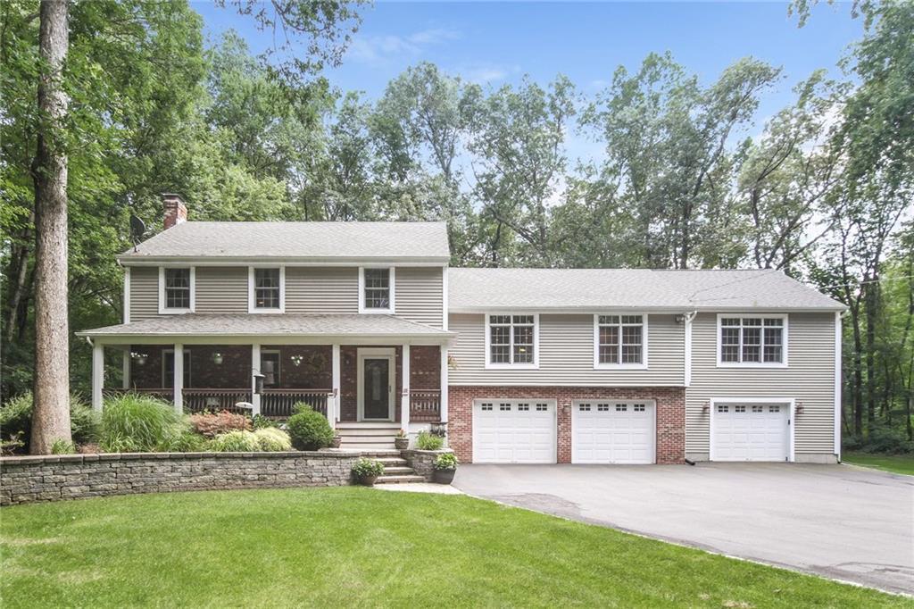 Property Photo:  24 Hickory Hill  CT 06066 