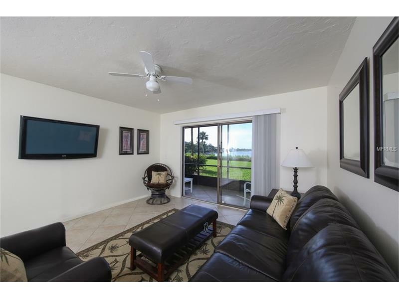 Property Photo:  1608 Stickney Point Road 105  FL 34231 