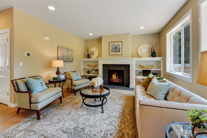 Property Photo:  11749 Corliss Ave N  WA 98133 