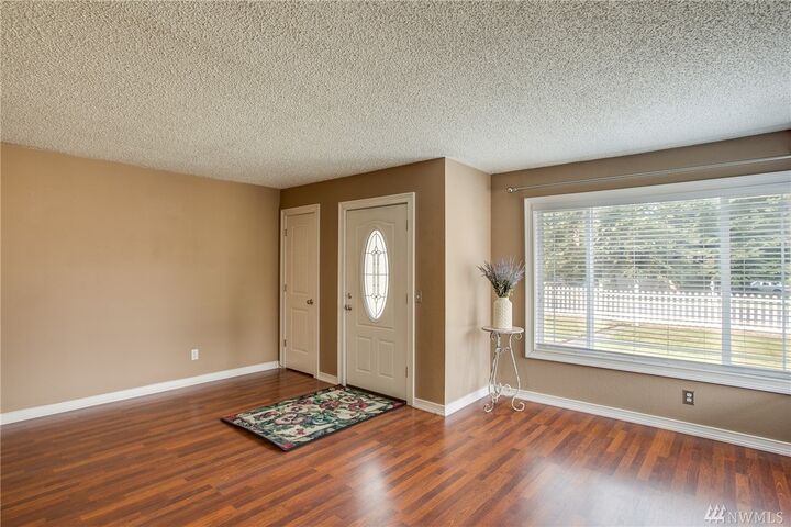 Property Photo:  293 N Kentucky Ave  WA 98802 