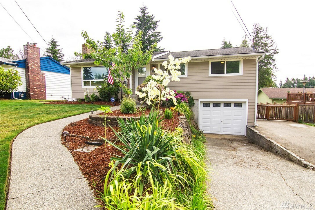 Property Photo:  22207 54th Ave W  WA 98043 