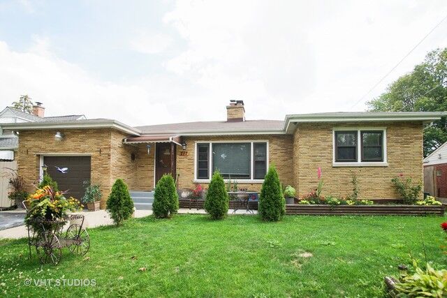 Property Photo: 217 Church Road IL 60106