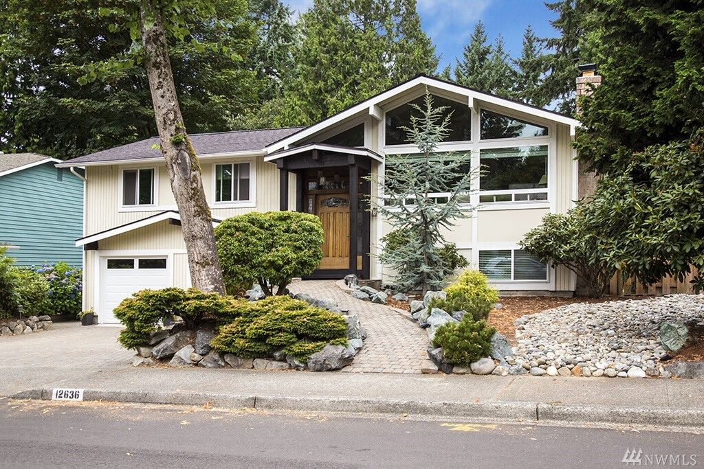Property Photo:  12636 NE 109th St  WA 98033 