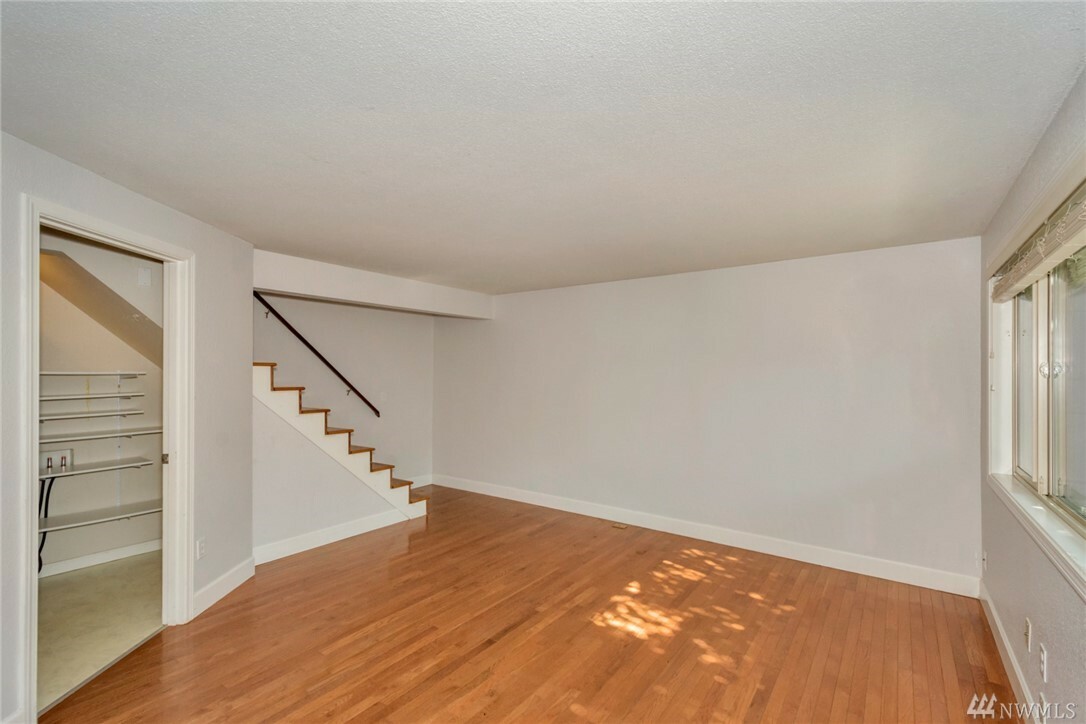 Property Photo:  708 N L St 5  WA 98403 