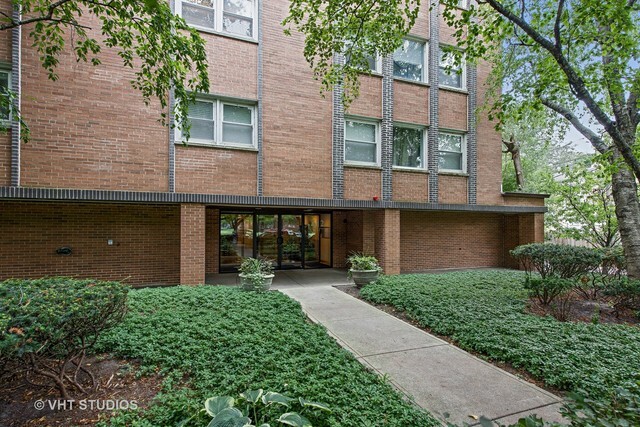 Property Photo:  612 Mulford Street 303  IL 60202 