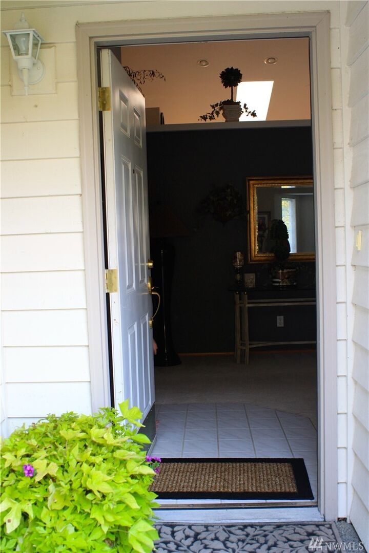 Property Photo: 25845 201st Ave SE WA 98042