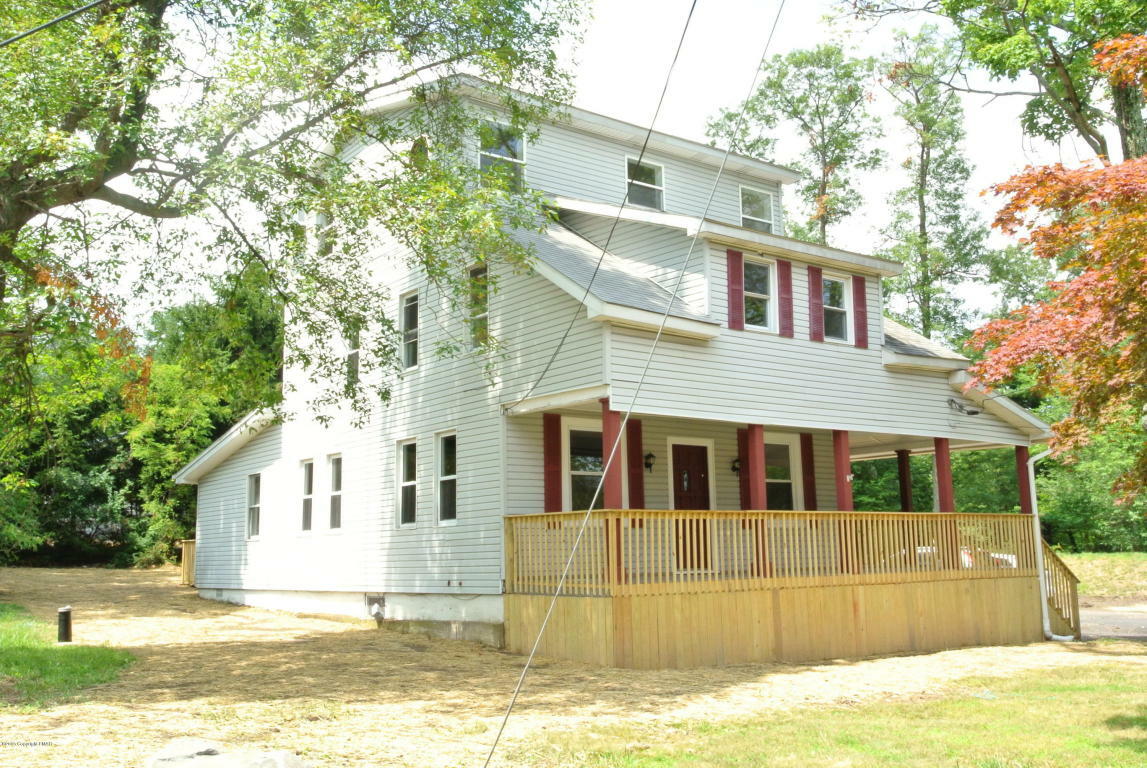 Property Photo:  2253 Chipperfield Drive  PA 18301 