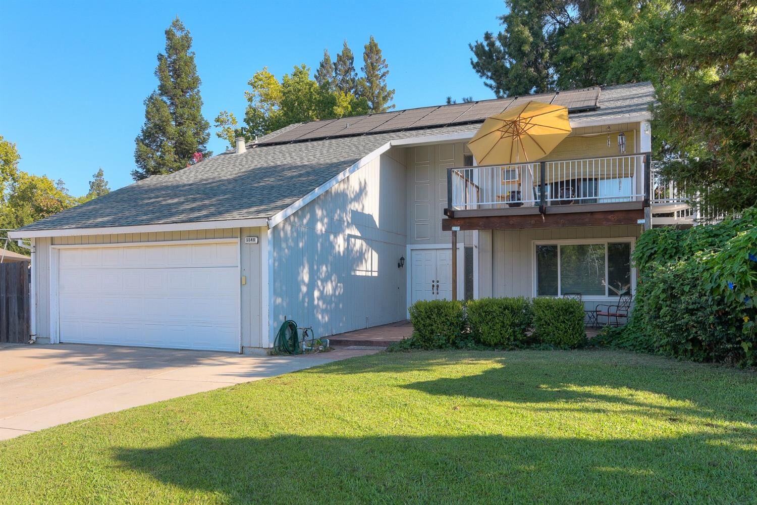 Property Photo: 5548 Montia Court CA 95662
