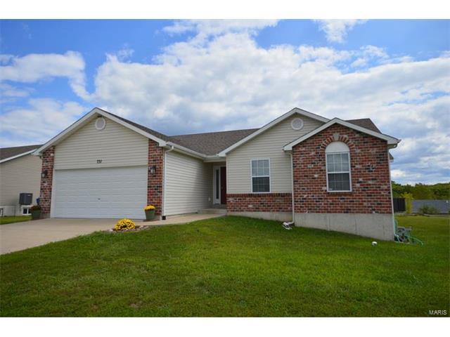 Property Photo: 731 Hawks Circle Drive 63050