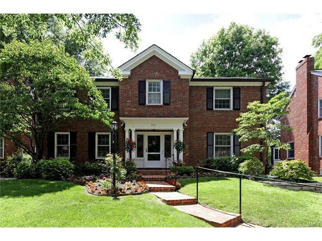 Property Photo: 821 S Bemiston Avenue MO 63105