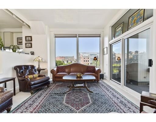 Property Photo:  63 Atlantic Avenue 5C  MA 02110 