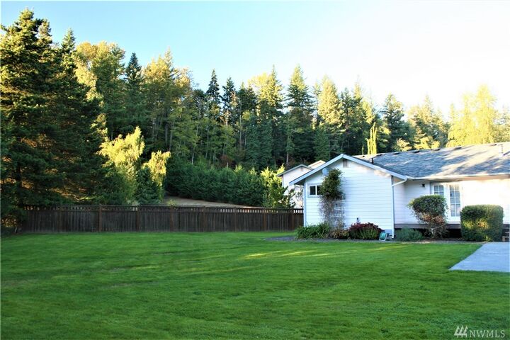 Property Photo:  24501 138th St SE  WA 98272 