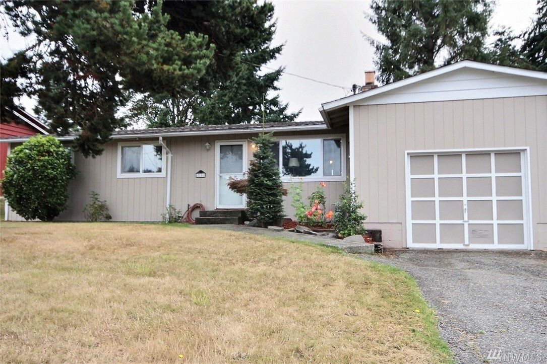 Property Photo:  2111 S 253rd St  WA 98198 