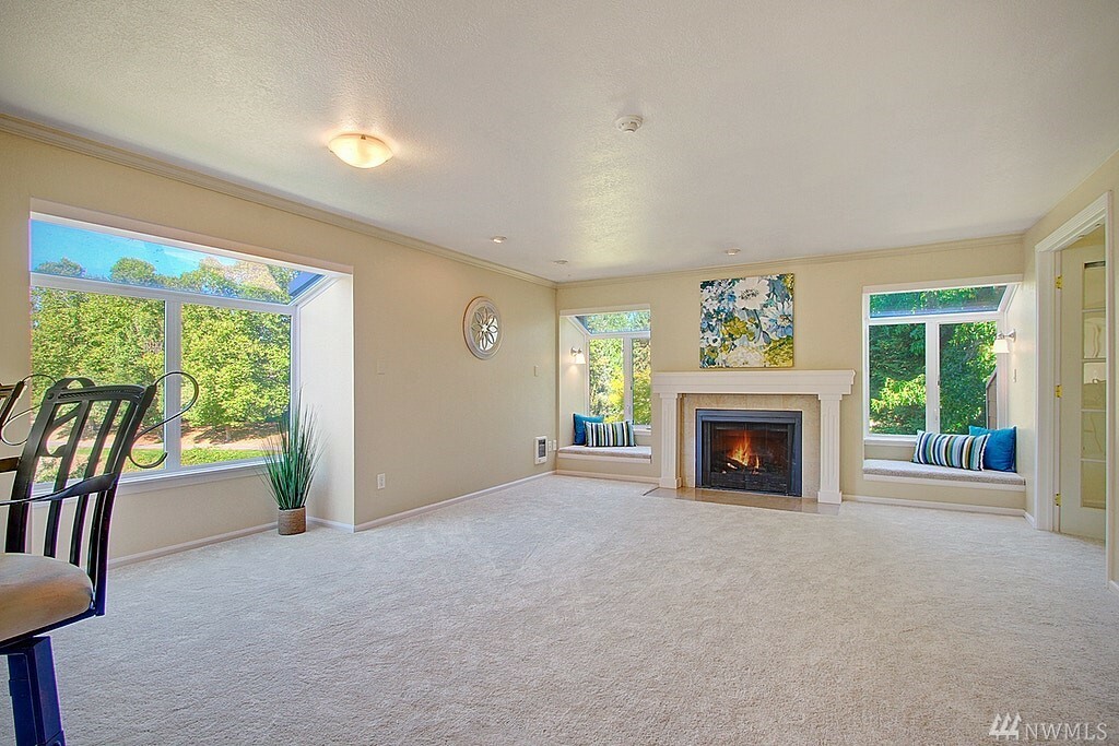 Property Photo:  7282 W Lake Sammamish Pkwy NE 4-301  WA 98052 