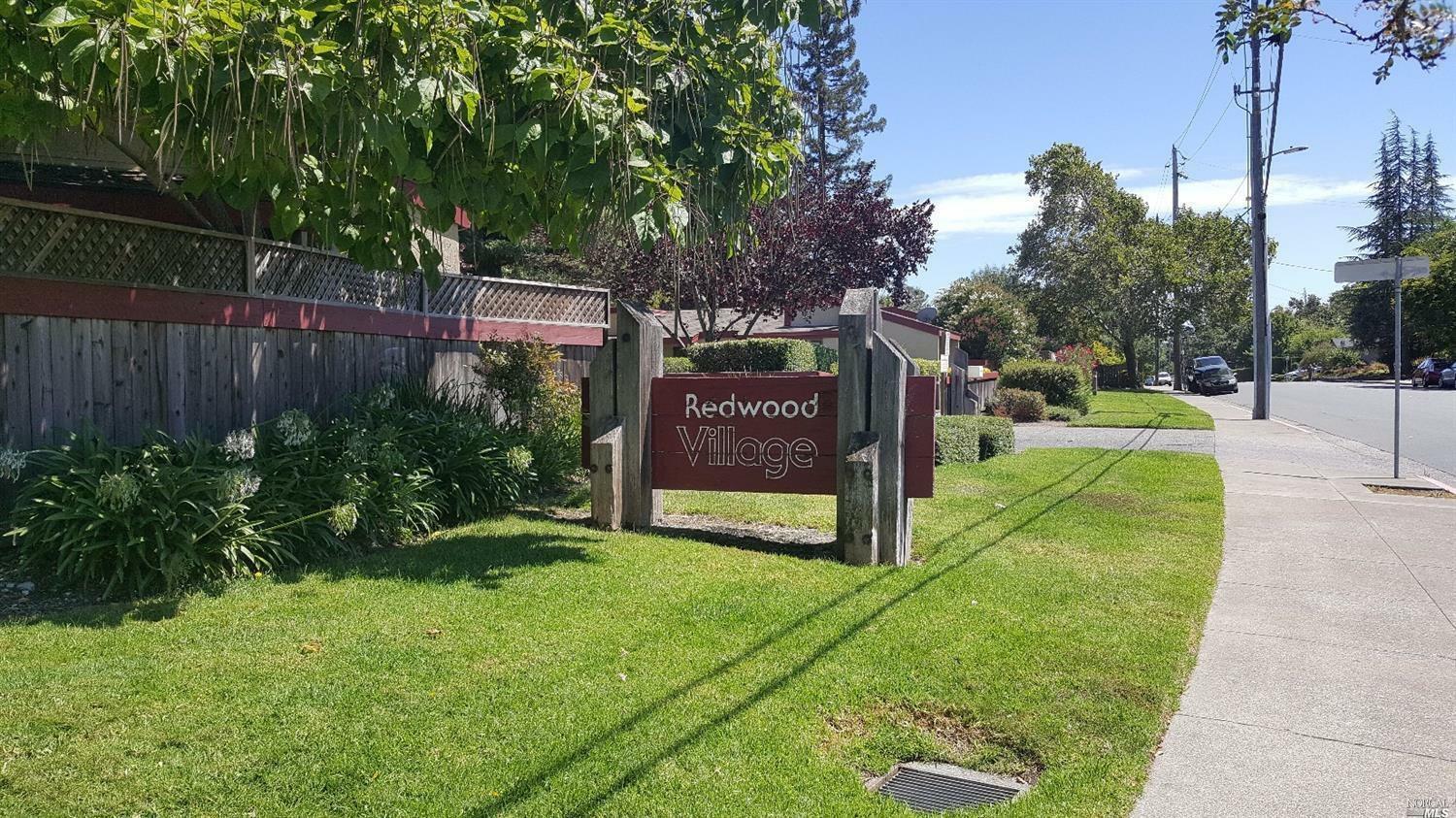 Property Photo: 14 Redwood Court CA 95409
