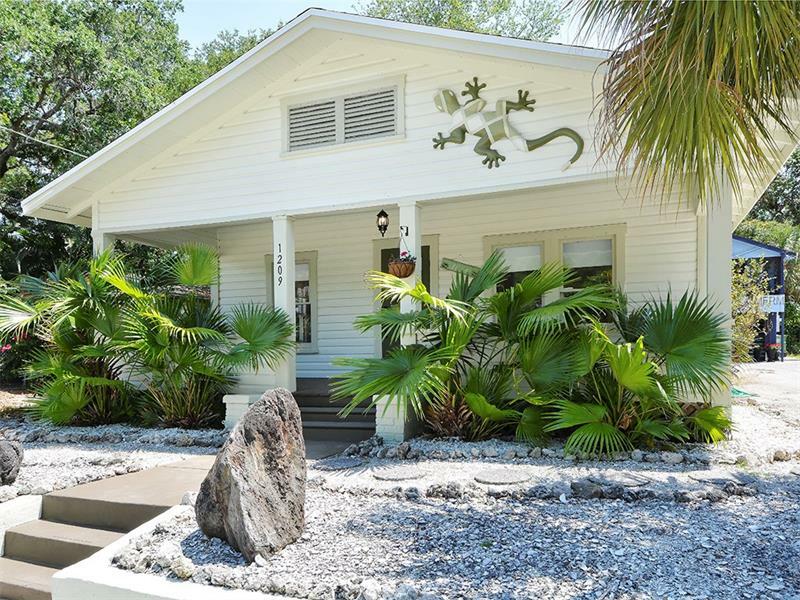 Property Photo:  1209 12th Avenue W  FL 34205 