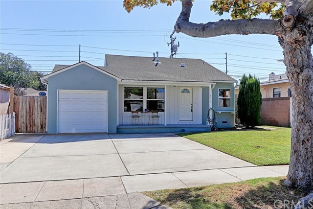 Property Photo: 2514 Armour Lane CA 90278