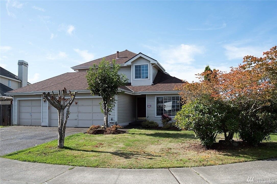 Property Photo:  11719 SE 229th Place  WA 98031 