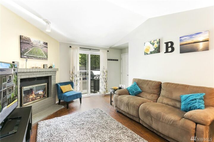 Property Photo: 14200 NE 171st Street B203 WA 98072