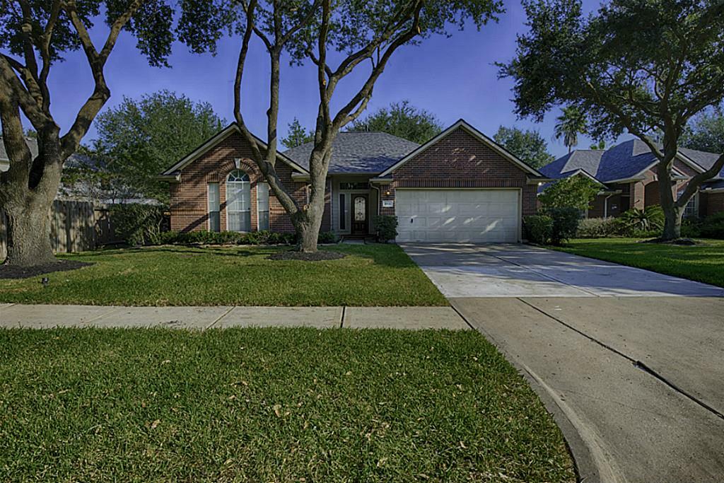 Property Photo:  8918 Aberdeen Oaks Drive  TX 77095 