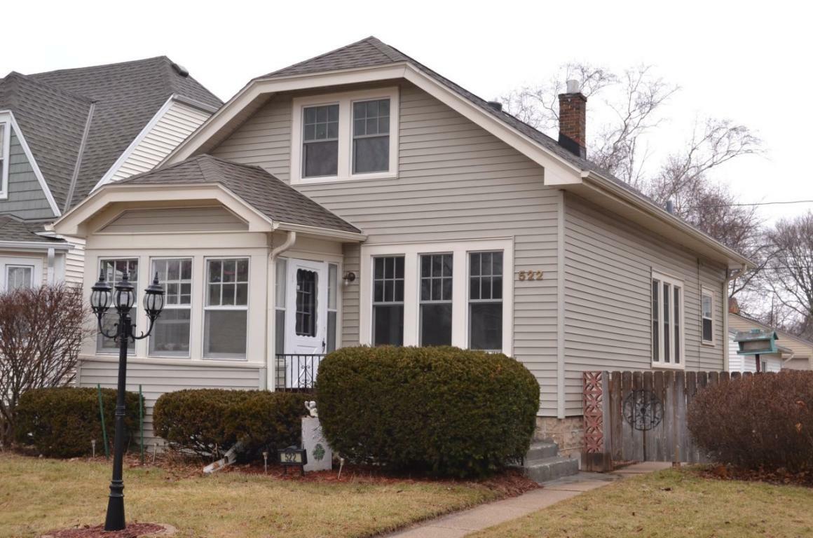 Property Photo: 522 Oak St WI 53172