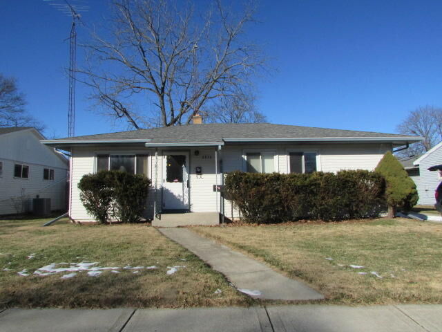 Property Photo: 2830 Pinehurst Ave WI 53403