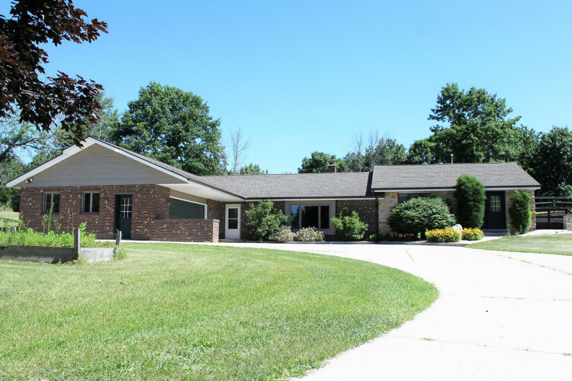Property Photo: 7130 Barber Ct WI 53090-8972