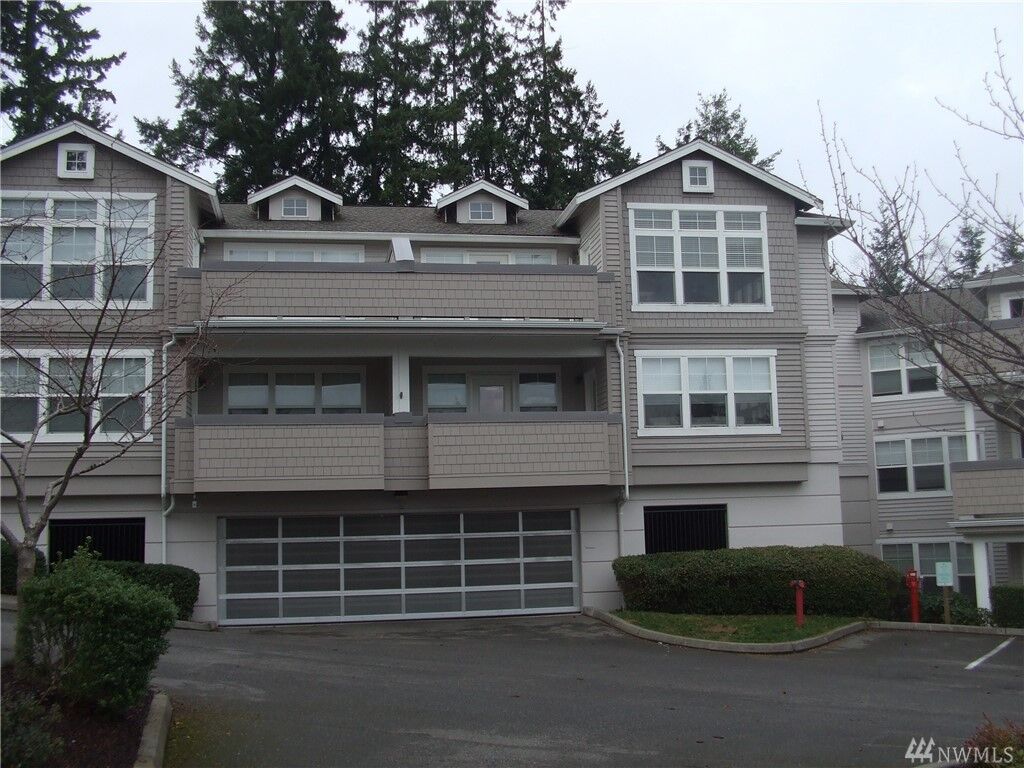 Property Photo: 8500 Main St #F302 WA 98026