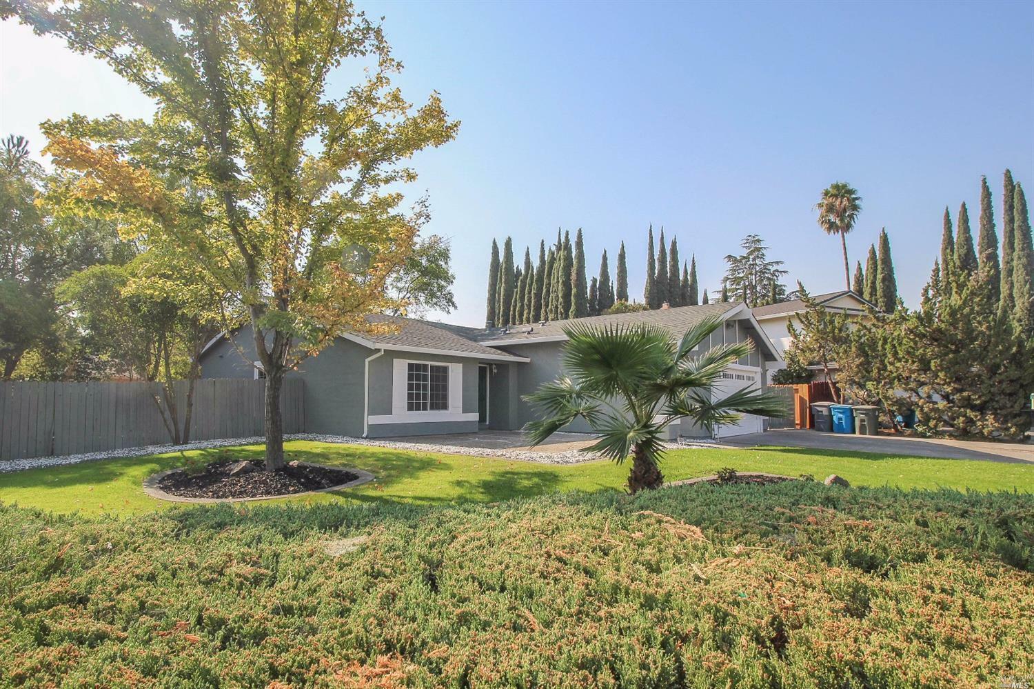 Property Photo:  740 Greenwich Court  CA 95687 