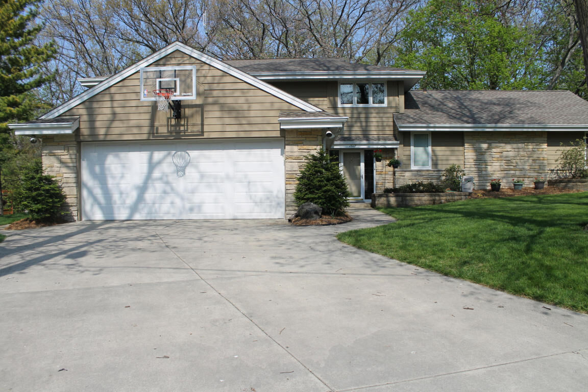 Property Photo: 1517 Harrington Dr WI 53405-1609