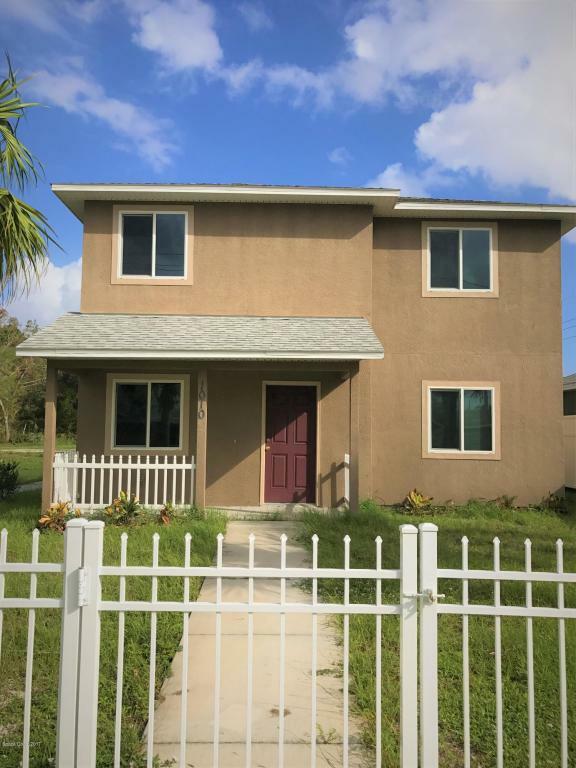 Property Photo:  1010 Queen Street  FL 32780 