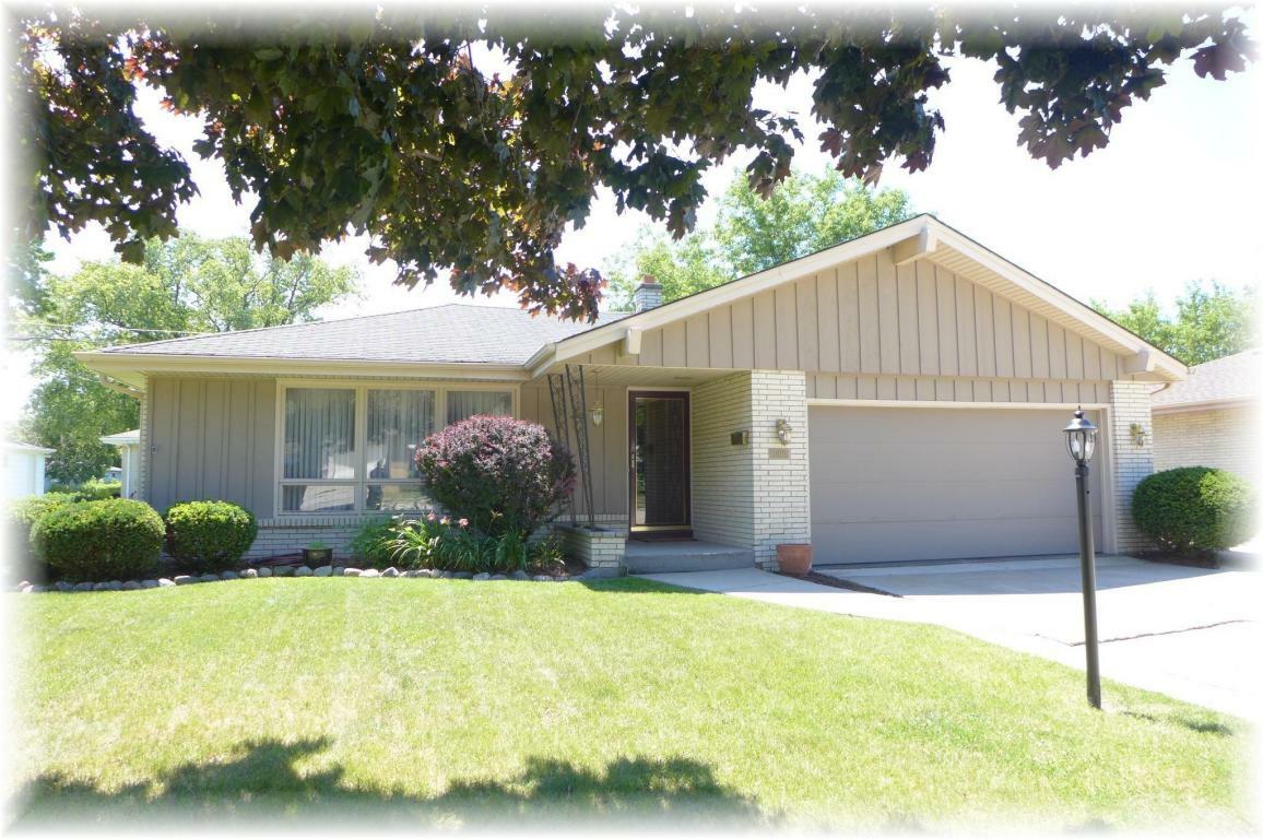 Property Photo: 1105 Harmony Dr WI 53402-3362