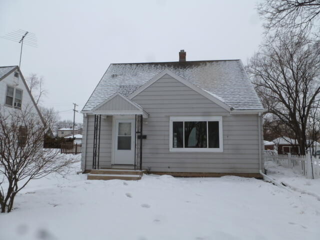 Property Photo:  2835 S 91st St  WI 53227 