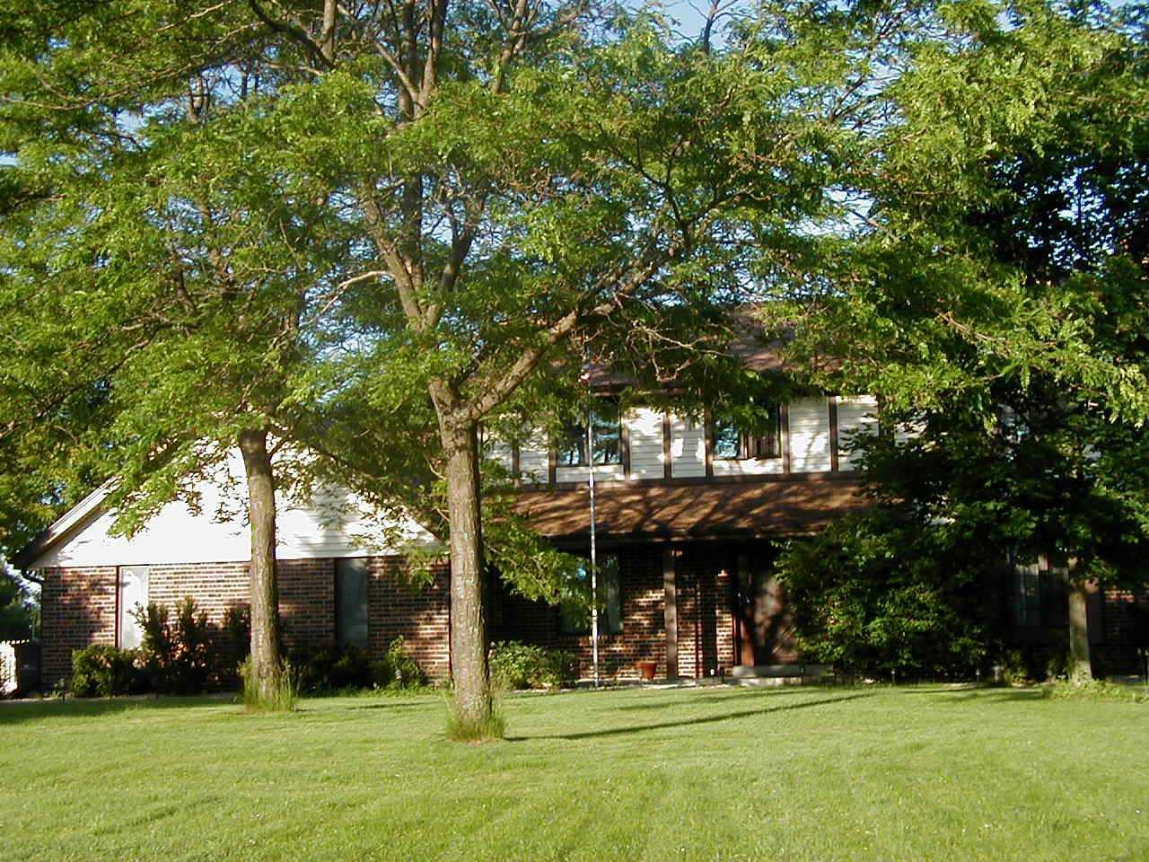 Property Photo: 461 Belvedere - WI 53017