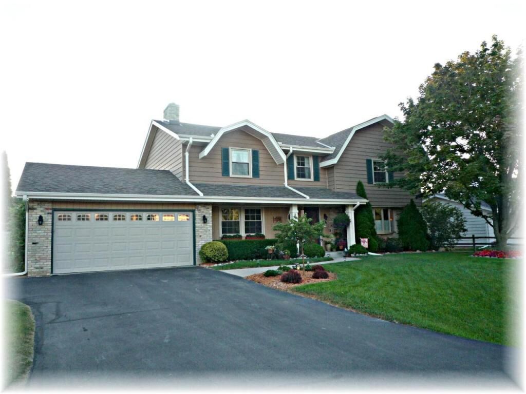 Property Photo: 5242 Willowview Rd WI 53402-2260