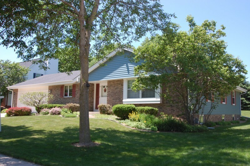 Property Photo: W73n1013 Poplar Ave WI 53012