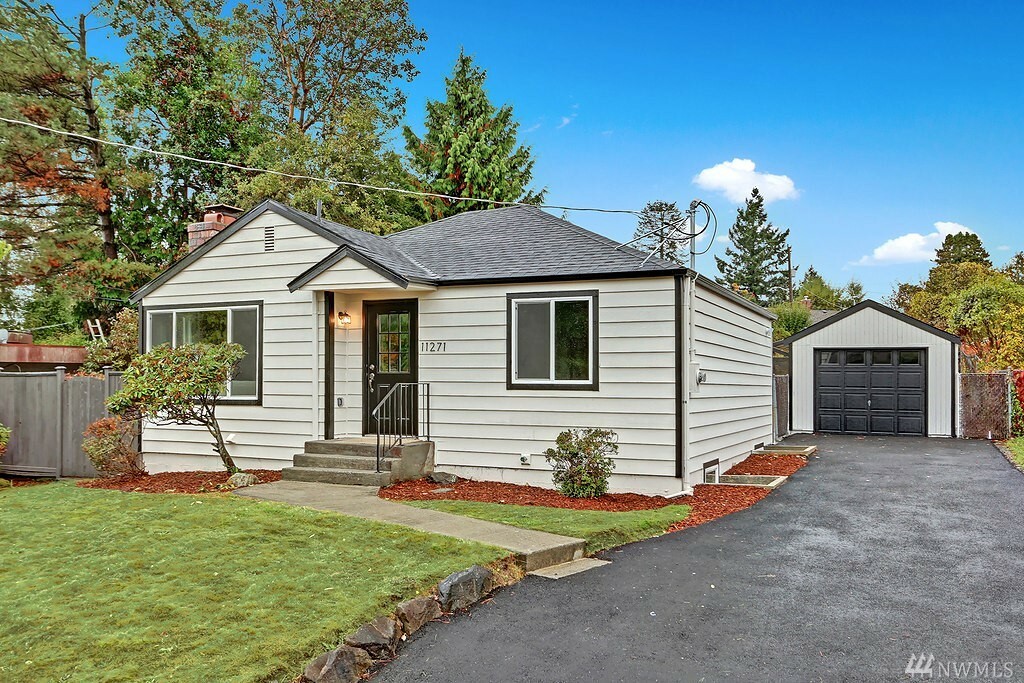 Property Photo:  11271 35th Ave SW  WA 98146 