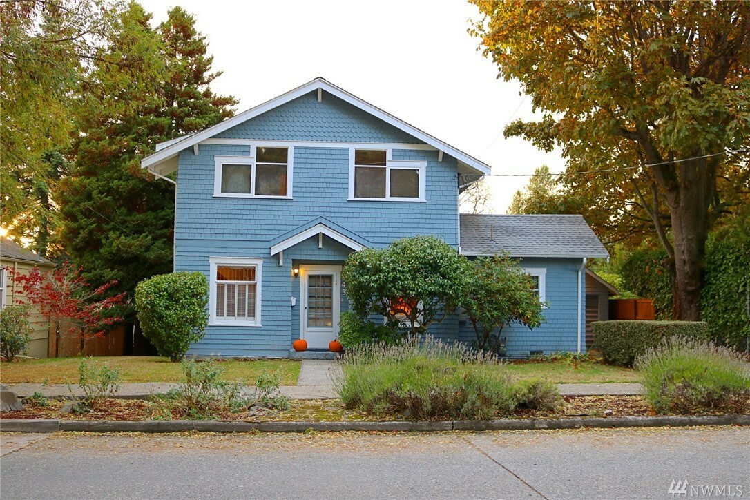 Property Photo:  5943 48 Ave SW  WA 98136 