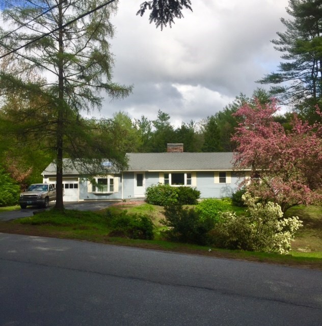 Property Photo:  7 Elk Drive  NH 03110 