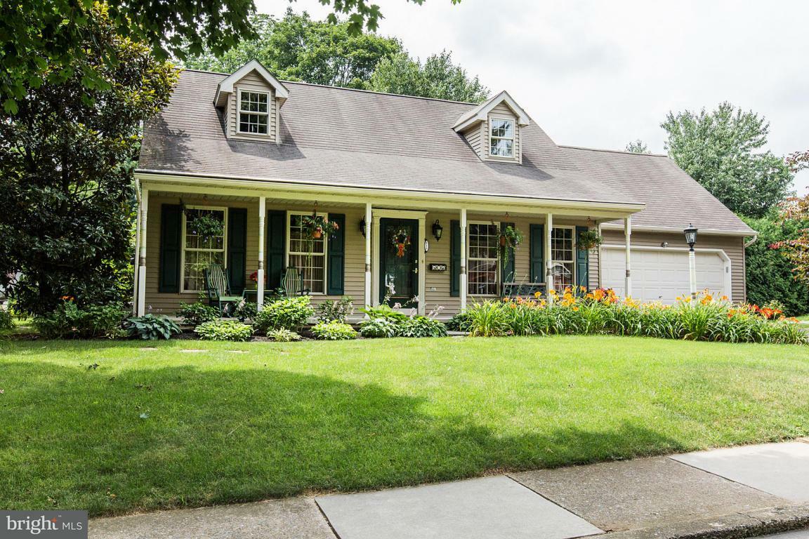 Property Photo: 111 N New Street PA 17543