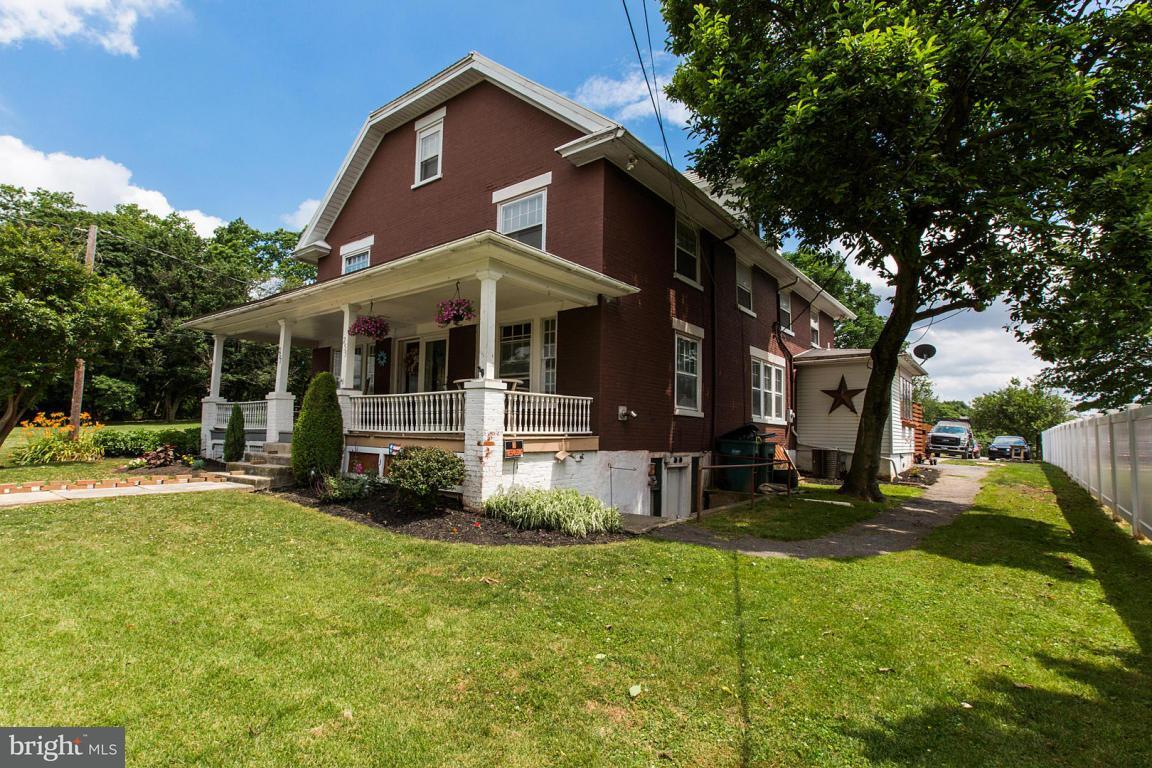 Property Photo: 255 E State Street PA 17566