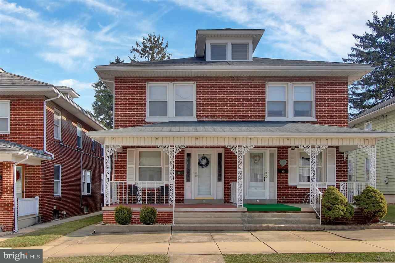 Property Photo:  31 N Sumner Street  PA 17404 